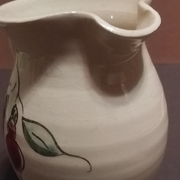 Kylemore Abbey Ireland Pottery Flower Pitcher - Picture 5 of 5